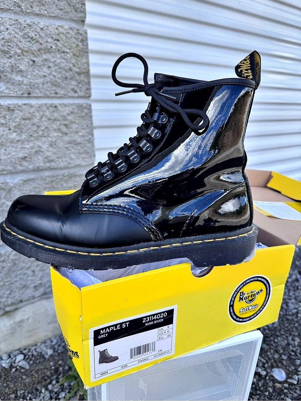 Dr. Martens Maple St Patent Combat Boots US 11 NWT